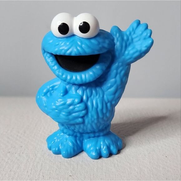2013 Sesame Street Workshop Plastic Figure  Blue Cookie monster 3 in - Picture 1 of 4
